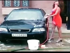 Քենդի-Քերոլայն լոգան ...